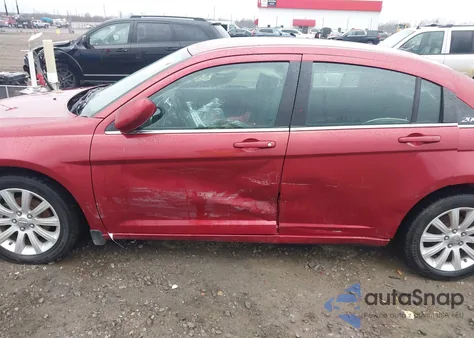 2014 Chrysler 200 Touring из США, поврежденный, VIN 1C3CCBBB6EN159067